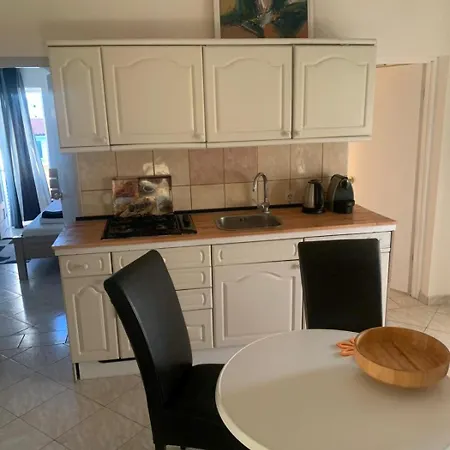In With Sea View, Terrace, Air Conditioning, Wi-fi