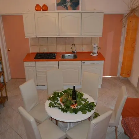 In With Sea View, Terrace, Air Conditioning, Wi-fi * Vrsi