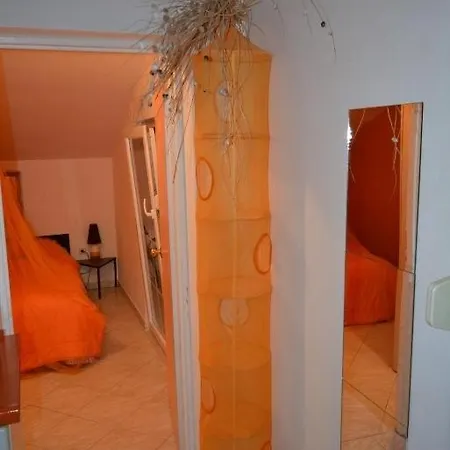 In With Sea View, Terrace, Air Conditioning, Wi-fi