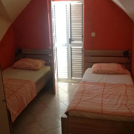 In With Sea View, Terrace, Air Conditioning, Wi-fi * Vrsi